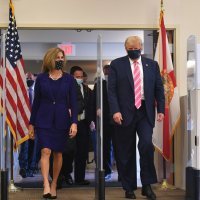 Donald Trump glasao na Floridi