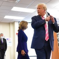 Donald Trump glasao na Floridi