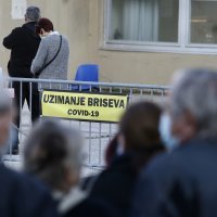 Split: Velike gužve na testiranje na covid-19