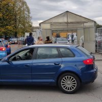 Testiranje na koronavirus na parkiralištu Velesajma