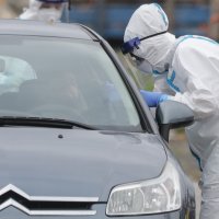 Zagreb: Parkiralište ZG Velesajma, testiranje građana na Covid 19