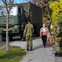 Vojska ispred parkirališta Nastavnog zavoda za javno zdravstvo Andrija Štampar, koronavirus