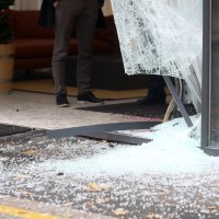 Automobilom se zabila u polikliniku u Zagrebu