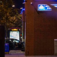 Automobilom se zabio u policijsku stanicu