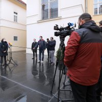 Izjave Zvonimira Frke Petešića i Alemke Markotić