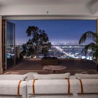 Dom Nicole Scherzinger