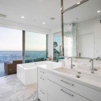 Dom Nicole Scherzinger