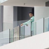 Cristiano Ronaldo na balkonu hotela Amphora