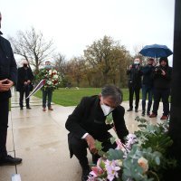 Vukovar: Delegacija SNV-a položila vijence za srpske žrtve