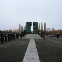 Polaganje vijenaca na Memorijalnom groblju žrtava iz Domovinskog rata (5)
