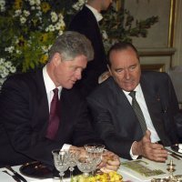 Američki predsjednik Bill Clinton i francuski predsjednik Jacques Chirac na ručku nakon potpisivanja mirovnog sporazuma o Bosni i Hercegovini
