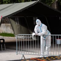 Zagreb: Prizori ispred OB Zadar u jeku pandemije koronavirusa