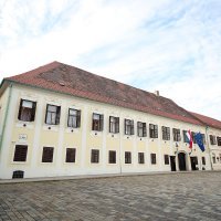 Predsjednik u blindiranom autu ušao u Banske dvore na Sjednicu vijeća za nacionalnu sigurnost