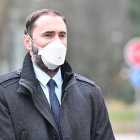 Varaždin: Krešimir Luetić posjetio bolnicu u Varaždinu gdje se oboljeli smještaju u šatore