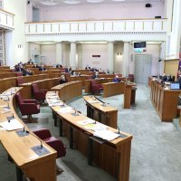 Zagreb: Glasovanje u polupraznoj sabornici nakon izlaska oporbe