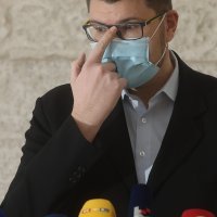 Press konferencija predsjednika SDP-a Peđe Grbina