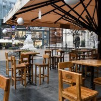 Puste terase zatvorenih ugostiteljskih objekata u centru Zagreba