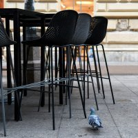 Puste terase zatvorenih ugostiteljskih objekata u centru Zagreba