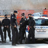 Prosvjed protiv Vladinih mjera na Poljani u Šibeniku
