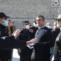 Prosvjed protiv Vladinih mjera na Poljani u Šibeniku