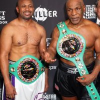 Mike Tyson - Roy Jones Jr.