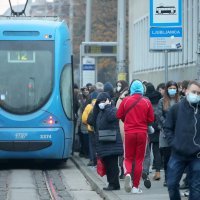 Zagreb: Unatoč jutarnjoj gužvi na okretištu Ljubljanica, popunjenost tramvaja mora biti do 40 posto