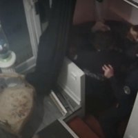 Snimke premlaćivanja glazbenog producenta