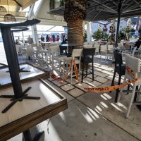 Bura pokidala trake Civilne zaštite oko terasa kafića u Splitu