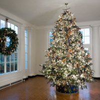 Melania Trump posljednji je put okitila Bijelu kuću blagdanskim dekoracijama