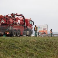 U teškoj prometnoj nesreći kod Zaboka kamion završio na boku