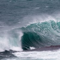 Jaka bura i valovi na Rtu Kamenjak