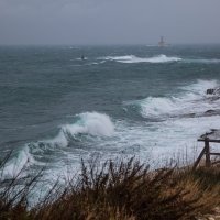 Jaka bura i valovi na Rtu Kamenjak