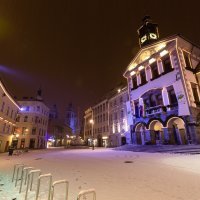 Adventsko raspoloženje u praznoj Ljubljani tijekom policijskog sata