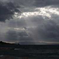 Olujno jugo u Makarskoj