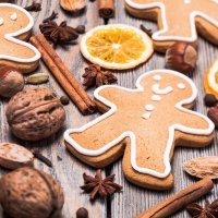 Božićne dekoracije od osušenih kriški naranče