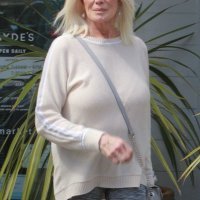 Linda Evans