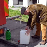 Dostava vode cisternama nije rijetkost niti u Hrvatskoj