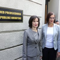 Performans Dalije Orešković i Marijane Puljak