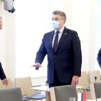 Premijer Plenković izašao iz izolacije i susreo se sa Sergejom Lavrovom