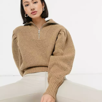 Slected Femme