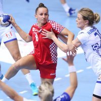 Stela Posavec, srednja vanjska