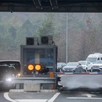 Gužva na graničnom prijelazu Pasjak