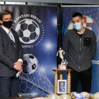 Arijan Ademi, Dinamov igrač, proglašen najboljim nogometašem godine u izboru 'Kapetani biraju'