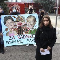 Konferencija za medije Radničke fronte ispred Kraša