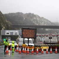 Blokada kamiona na francusko-britanskoj granici u Doveru