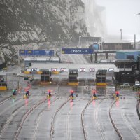 Blokada kamiona na francusko-britanskoj granici u Doveru