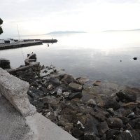 Kaštel Stari: Mjesto prometne nesreće u kojoj je osobno vozilo sletjelo u more