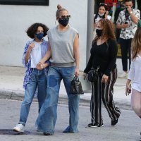 Jennifer Lopez s kćeri Emme u šopingu