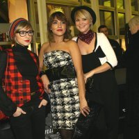 Petra Nižetić i Marijana Batinić s Ivom Šulentić