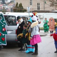 Umjetnici ispred Klinike za infektivne bolesti Dr. Fran Mihaljević